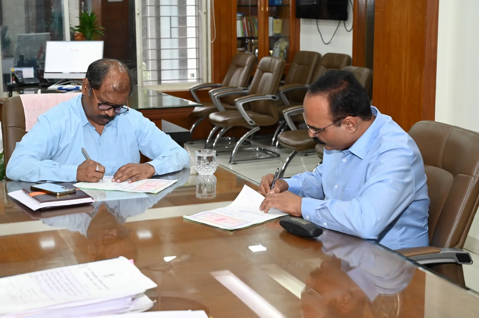 Hero Section - hero-4